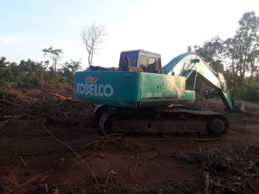 ขายด่วน KOBELCO SK200 MART II สภาพพร้อมใช้งาน เครื่องปั้มดี สนใจสอบถาม .093 0764943  คุณ ตั้ม