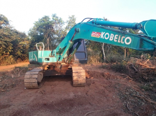 ขายด่วน KOBELCO SK200 MART II สภาพพร้อมใช้งาน เครื่องปั้มดี สนใจสอบถาม .093 0764943  คุณ ตั้ม