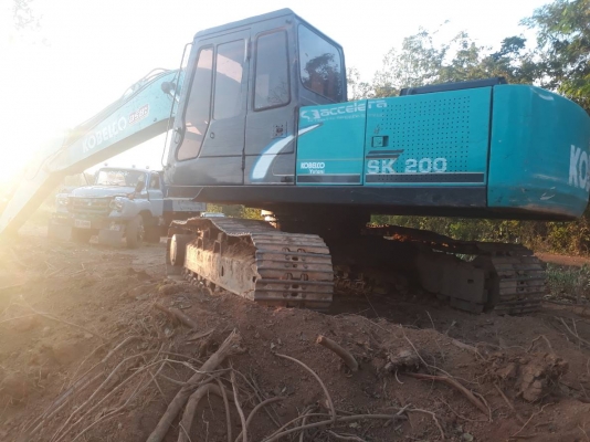 ขายด่วน KOBELCO SK200 MART II สภาพพร้อมใช้งาน เครื่องปั้มดี สนใจสอบถาม .093 0764943  คุณ ตั้ม