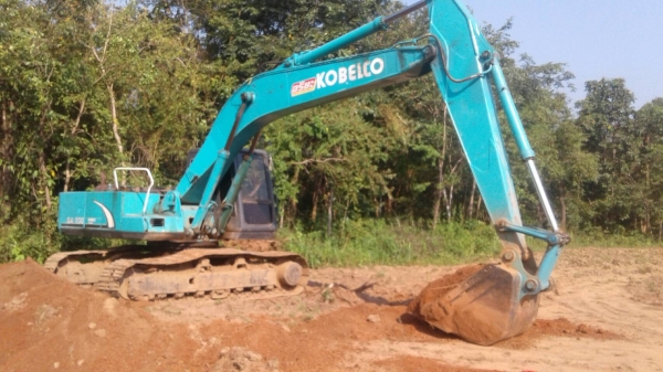 ขายด่วน KOBELCO SK200 MART II สภาพพร้อมใช้งาน เครื่องปั้มดี สนใจสอบถาม .093 0764943  คุณ ตั้ม