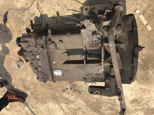 ขายเกียร์ 6 รอบ 8 ฟูลเลอร์  เหลือ 8 ลูก ลูกละ 25,000 บาท (14 เกียร์-มีLOW-HI) สภาพพร้อมใช้ เดิมที่ อยู่ กับ เครื่อง BENZ  อยู่ จ.นครปฐม โทร 0610710295  สนใจ รายการสินค้า อื่นๆ ที่ เว็ปไชค์ Truck2Hand  https://www.truck2hand.com/index.php?actions=content/s