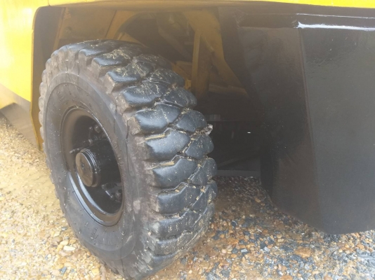 ขายรถยก TCM FD25 Z เครื่องดีเซล 4BC  เสาสูง 3 เมตร ยกได้ 2.5 ตัน เกียร์ธรรมดา ล้อหน้าคู่ รถนอกนำเข้า ติดต่อ 098-7962549