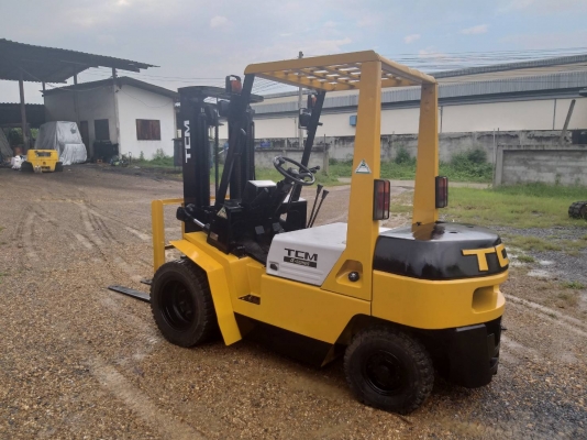 ขายรถยก TCM FD25 Z เครื่องดีเซล 4BC  เสาสูง 3 เมตร ยกได้ 2.5 ตัน เกียร์ธรรมดา ล้อหน้าคู่ รถนอกนำเข้า ติดต่อ 098-7962549