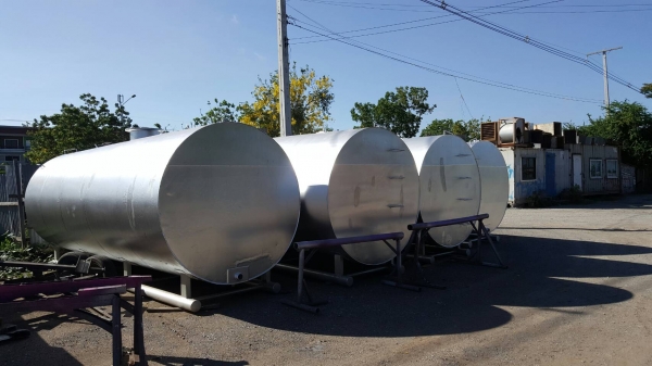 ถังเหล็ก ถังบรรจุน้ำมัน หลายขนาด ถังเหล็ก ถังบรรจุน้ำมัน หลายขนาด