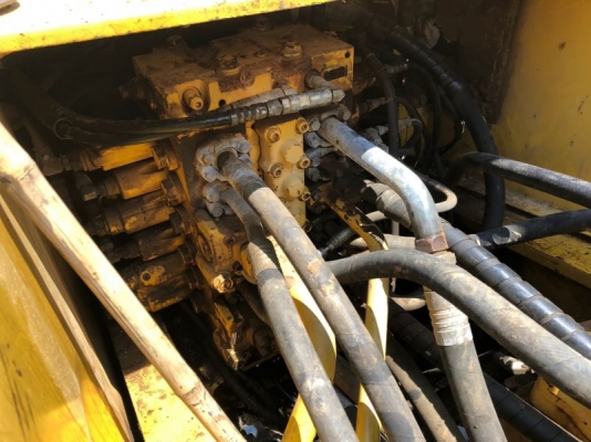 ขาย 1,650,000 บาท KOMATSU PC 200-8 MO เครื่องดี ปั้มแรง โซ่หนา เอวแน่น แอร์หนาว เอกสารเล่มทะเบียน  รถอยู่ จ.ขอนแก่น โทร 093-3376797-083-5958444-082-1183326 #อ๊อฟเก๋แบคโฮซิ่ง ไอดีไลน์ ja5657