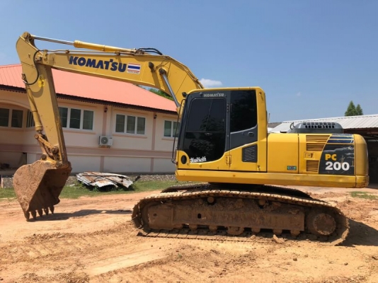 ขาย 1,650,000 บาท KOMATSU PC 200-8 MO เครื่องดี ปั้มแรง โซ่หนา เอวแน่น แอร์หนาว เอกสารเล่มทะเบียน  รถอยู่ จ.ขอนแก่น โทร 093-3376797-083-5958444-082-1183326 #อ๊อฟเก๋แบคโฮซิ่ง ไอดีไลน์ ja5657