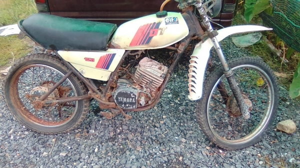 ขาย dt125 มีเล่มทะเบียน ไม่มีเอกสารโอน  เครื่องกดไม่ลง