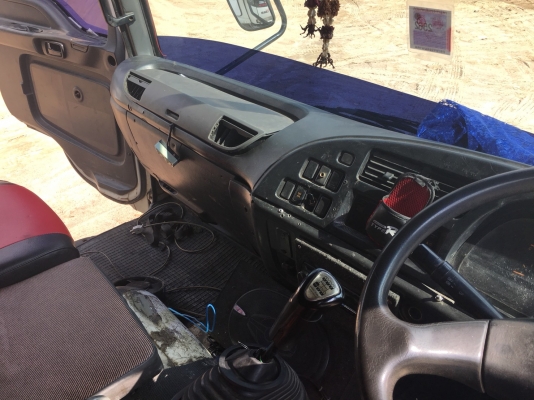 รถบรรทุก 10 ล้อหัวลาก ยี่ห้อ ISUZU รุ่น GXZ23KZ DECA 270 NGV 12 ถัง จดทะเบียนปี 2544 เลขเครื่อง 6SD1-730641 รถบรรทุก 10 ล้อหัวลาก ยี่ห้อ ISUZU รุ่น GXZ23KZ DECA 270 NGV 12 ถัง จดทะเบียนปี 2544 เลขเครื่อง 6SD1-730641