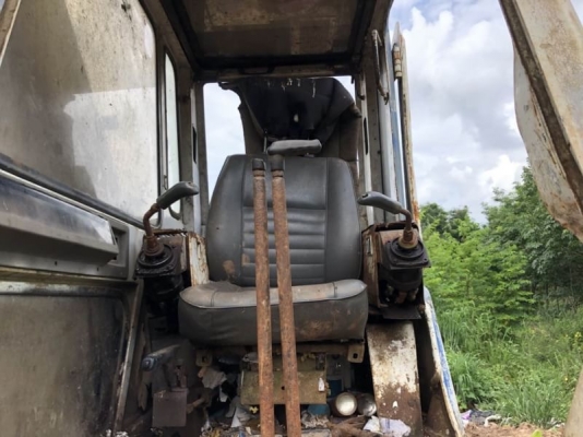 ขาย 235,000 บาท SUMITOMO 2800F2 เครื่องดี ปั้ม K3V แรง โช่หนา เอวขยับ เอกสารชื่อขาย  รถอยู่  นครปฐม โทร 0610710295  สนใจ รายการสินค้า อื่นๆ ที่ เว็ปไชค์ Truck2Hand https://www.truck2hand.com/index.php?actions=content/search&amp;member_id=136193  Facebook