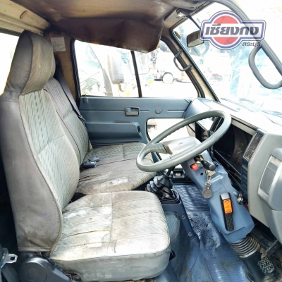 หัวเก๋ง ISUZU NKR ตาหวาน