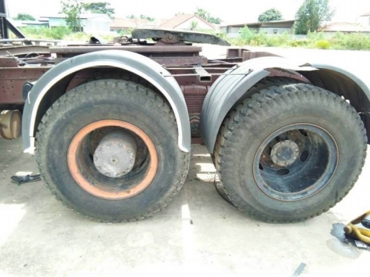 ขาย 175,000 รถน้ำมัน สิบล้อหัวลาก 1 เพลา BENZ 315 แรง เครื่องดี เกียร์ฟูลเลอร์ คัสชีสวย เอกสารเล่มทะ