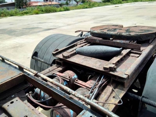 ขาย 175,000 รถน้ำมัน สิบล้อหัวลาก 1 เพลา BENZ 315 แรง เครื่องดี เกียร์ฟูลเลอร์ คัสชีสวย เอกสารเล่มทะ