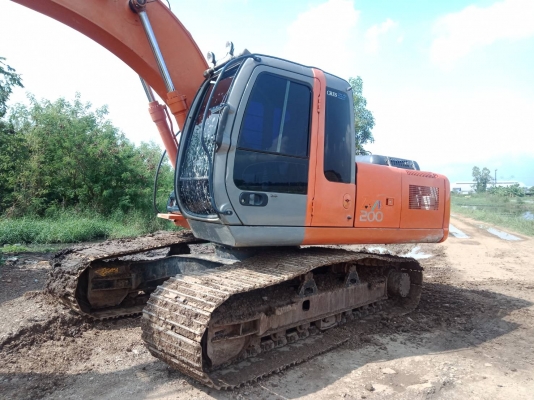 ขายรถแบคโฮมือสอง HITACHI ZX200-1 ใช้งานเพียง 7 พันชั่วโมง สภาพเทพบุตร ระบบการทำงานดีมาก เอกสารเล่มทะเบียน