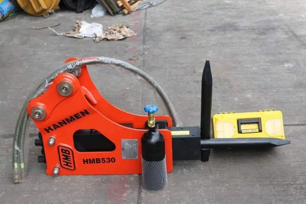 #ขายหัวแย๊กของใหม่รับประกัน3เดือน  ☑️ยี่ห้อ: HANMEN  <สินค้านำเข้าเกาหลี>  ☑️ใส่ PC-20 - PC-30 - Pc35 - Pc40 - Pc45          ???? #ราคา 58,000 ต่อรองได้ ???? ☑️พร้อมชุดเข็ม ถังไนโต เครื่องมือ สายไฮดรอลิก  ☎️ สนใจติดต่อ 096-3268553 (สถิตย์พันธ์) ????