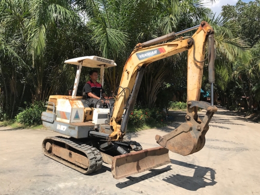 ขายแบคโฮ YANMAR B27(เท่าPC30) เดิมจากญี่ปุ่น100\% ทำงานสมบูรณ์ทุกระบบ รับรองไม่ผิดหวัง235,000 เท่านั