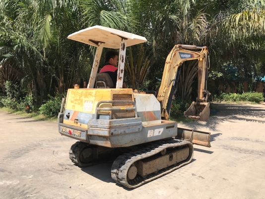 ขายแบคโฮ YANMAR B27(เท่าPC30) เดิมจากญี่ปุ่น100\% ทำงานสมบูรณ์ทุกระบบ รับรองไม่ผิดหวัง235,000 เท่านั