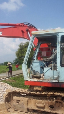 ขายแบคโฮ Hitachi 120 ขายแบคโฮ Hitachi 120