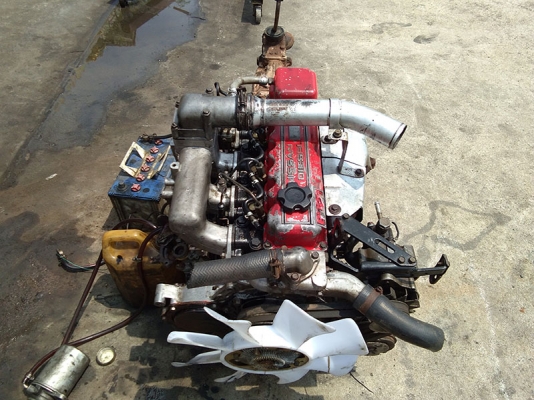 ขายเครื่องยนต์นิสสัน BD25 ฝาแดงมีเลข ขายเครื่องยนต์นิสสัน BD25 ฝาแดงมีเลข