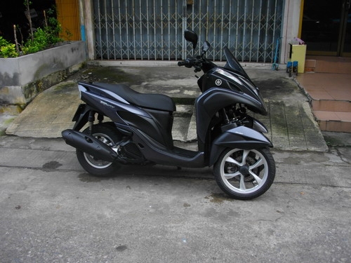 ขาย Yamaha TRICITY หัวฉีด ขับแค่4000โล สวยหรู ดิสหน้า-หลัง ยางตัน รถศูนย์ประกัน5ปี ราคา 43000 บาท ขาย Yamaha TRICITY หัวฉีด ขับแค่4000โล สวยหรู ดิสหน้า-หลัง ยางตัน รถศูนย์ประกัน5ปี ราคา 43000 บาท