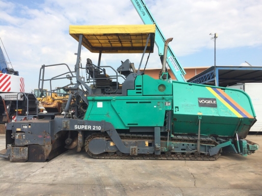 รถปูยาง Vogele Super 2100 นำเข้าจากญี่ปุ่น รถสวย ราคาไม่แพงครับ รถปูยาง Vogele Super 2100 นำเข้าจากญี่ปุ่น รถสวย ราคาไม่แพงครับ