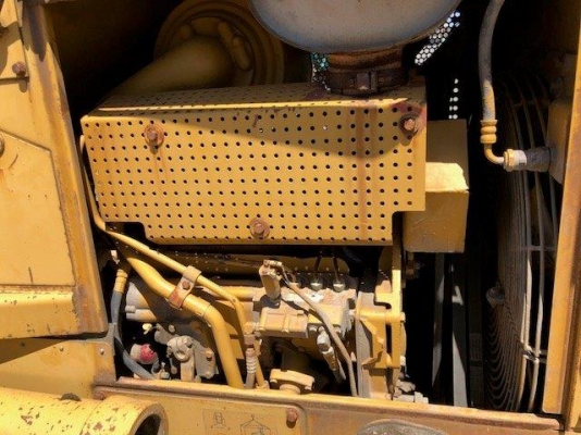 รถแทรคเตอร์ CAT D4H ตีนเป็ด มือสองญี่ปุ่น