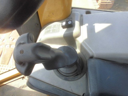 รถแทรคเตอร์ CAT D5NLGP ตีนเป็ด มือสองญี่ปุ่น