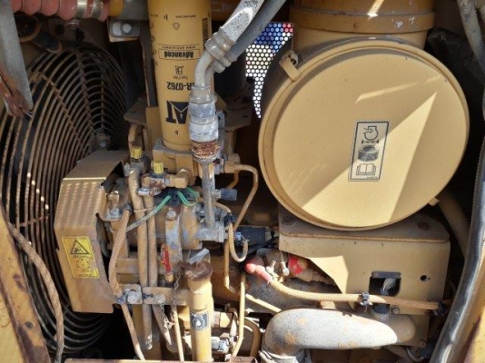 รถแทรคเตอร์ CAT D5NLGP ตีนเป็ด มือสองญี่ปุ่น