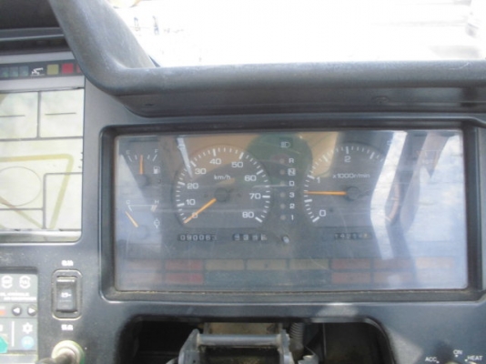 รถเครน 10 ตัน KATO KR10H-L2  ขาตรง มือสองญี่ปุ่น