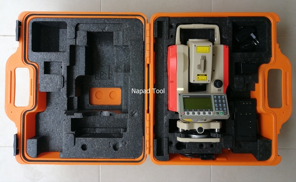 สินค้ามือสอง  ขายกล้องสำรวจ Total Station PENTAX R326EX เลเซอร์นำเป้า เก็บความจำในเครื่อง 12,000 points Accuracy 6&rdquo; ความละเอียดหน้าจออ่าน 1&rdquo;   พร้อม calibrated อุปกรณ์ตามรูป