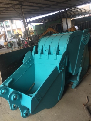 บุ้งกี๋ใหม่ SK 200