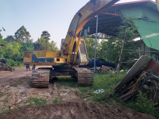 ขายด่วน KOBELCO SK200 MART II โซ่ช่วงล่างสวย เครื่องปั้มดี รถใช้งานประจำ เอกสารสัญญาซื้อขาย สนใจสอบถาม 093 0764943  คุณ ตั้ม