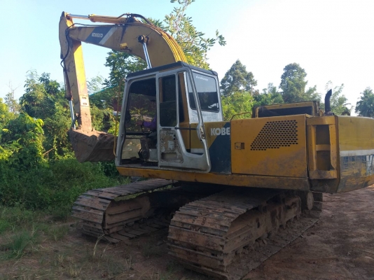ขายด่วน KOBELCO SK200 MART II โซ่ช่วงล่างสวย เครื่องปั้มดี รถใช้งานประจำ เอกสารสัญญาซื้อขาย สนใจสอบถาม 093 0764943  คุณ ตั้ม