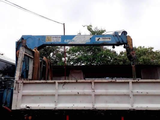 ขาย6ล้อISUZU 200แรงปี48 ติดเครนTADANO 5ตัน