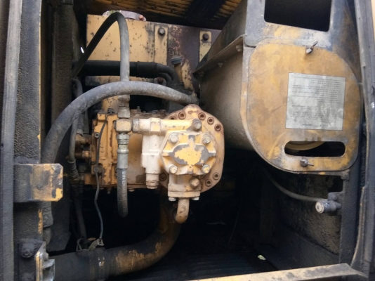 มี VDO ให้ชม.ขายเหมา 3 คันKOMATSU PC200-5 ราคา 1150000 มี VDO ให้ชม.ขายเหมา 3 คันKOMATSU PC200-5 ราคา 1150000