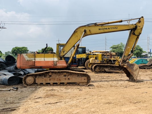 ขายKOMATSU PC200-3 เครื่อง6BD1 ปั๊มเดิม รถทำงานดี