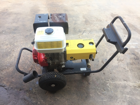 ขายปั้มฉีดยาหรือปั้มฉีดน้ำแรงดันสูง karsher เครื่องยนต์ฮอนด้า 13แรง. เก่าญี่ปุ่นไม่เคยใช้งานในไทย