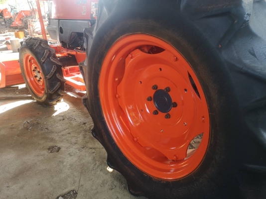 L4508อุปกรณ์2ชิ้นใบดันหน้ากับเครื่องตัดหญ้า พร้อมใช้งานคะ