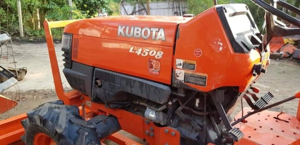 L4508อุปกรณ์2ชิ้นใบดันหน้ากับเครื่องตัดหญ้า พร้อมใช้งานคะ