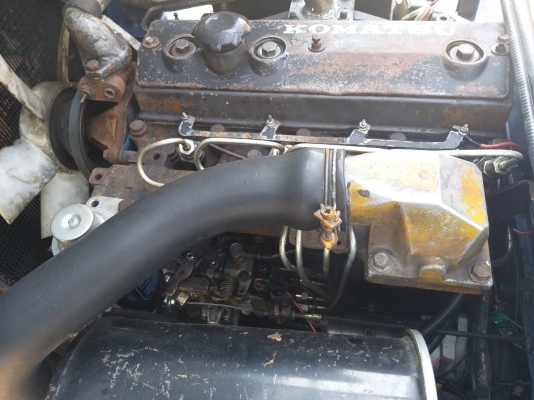 ขายรถยก KOMATSU FD30-11 เครื่องดีเซล 4D95 เสาสูง 3 เมตร งาเท ยกได้ 3 ตัน เกียร์ธรรมดา รถนอกนำเข้า มีเอกสารการนำเข้า ติดต่อ 098-7962549