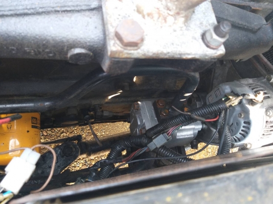 ขายรถยก KOMATSU FD30-11 เครื่องดีเซล 4D95 เสาสูง 3 เมตร งาเท ยกได้ 3 ตัน เกียร์ธรรมดา รถนอกนำเข้า มีเอกสารการนำเข้า ติดต่อ 098-7962549