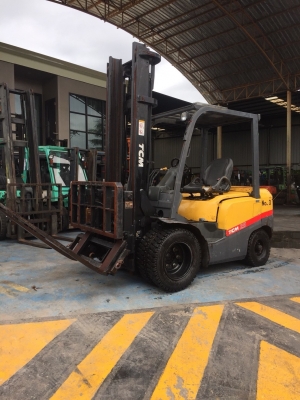 ขายรถฟอร์คลิฟท์ TCM งาเท,คว่ำ,หงาย ฮิ้งฟอร์ค ขนาด 2.5 ตัน เสายกสูง 4 เมตร