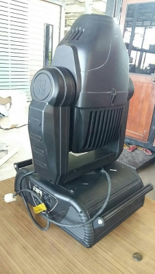 ไฟ moving head ตัวใหญ่ ราคามือหนึ่งโหดๆ เอามาขายถูกๆครับ 20,000.- โทรถามได้ครับ