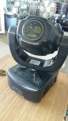 ไฟ moving head ตัวใหญ่ ราคามือหนึ่งโหดๆ เอามาขายถูกๆครับ 20,000.- โทรถามได้ครับ
