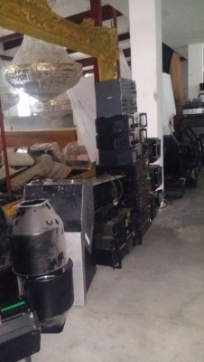 ลำโพงขยายเสียงขนาดใหญ่ สภาพสวย ขายคู่ละ 20,000 ครับ โทรมาพูดคุยกันก่อนได้