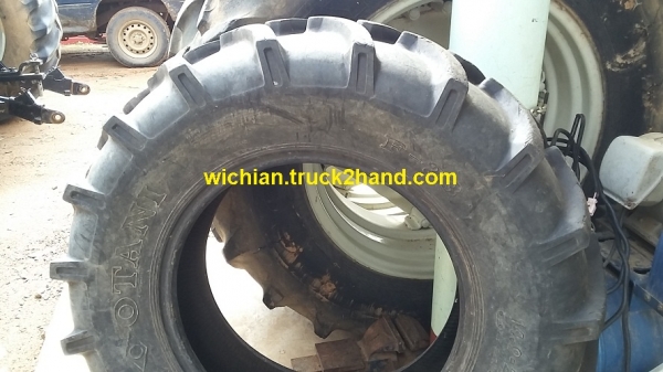 ขายแล้วครับ ยางหน้ารถไถถอด\% 14.9-24 โอตานิ F33 ดอกเต็มเหมือนใหม่ มีเศษเส้นเดียวซื้อใหม่เส้นนึงมาใส่คู่ได้เลยครับ