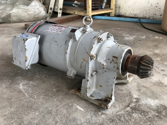 ขายมอเตอร์เกียร์ Cycro drive Mitsubishi 2HP. 380V อัตราทด 1:11 เพลาออกประมาณ 130 รอบต่อนาที สภาพสวยมากเดิมๆ วิ่งนิ่ม พร้อมใช้งาน ขายมอเตอร์เกียร์ Cycro drive Mitsubishi 2HP. 380V อัตราทด 1:11 เพลาออกประมาณ 130 รอบต่อนาที สภาพสวยมากเดิมๆ วิ่งนิ่ม พร้อมใช้งาน