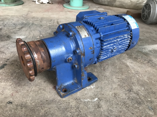 ขายมอเตอร์เกียร์ Cycro drive Sumitomo 1HP. 380V อัตราทด 1:43 เพลาออกประมาณ 33 รอบต่อนาที สภาพสวยมากเดิมๆ วิ่งนิ่ม พร้อมใช้งาน