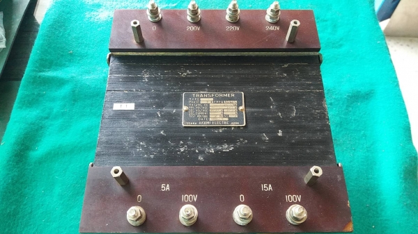 หม้อแปลงไฟ 220 ออก 110V ขนาด 2000VA