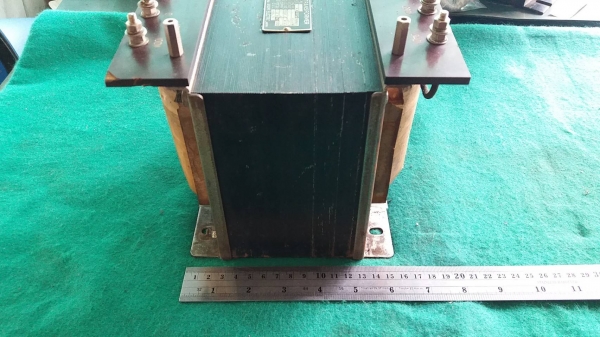 หม้อแปลงไฟ 220 ออก 110V ขนาด 2000VA