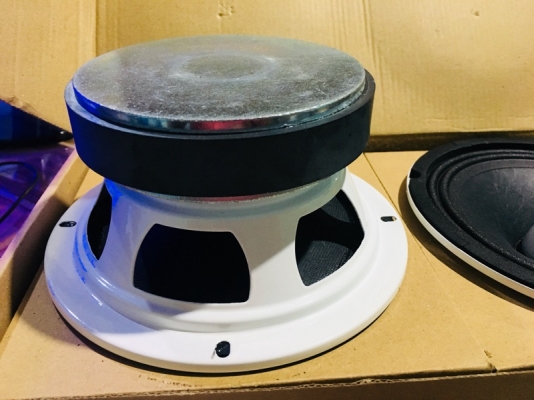 ขายลำโพงเสียงกลาง